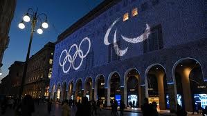 王哲林17分 CBA俱乐部杯上海男篮111-72战胜四川 杜智博23分